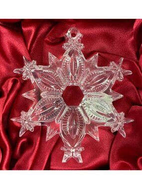 Waterford Crystal 2008 Snowflake Ornament With Box & Velvet Pouch